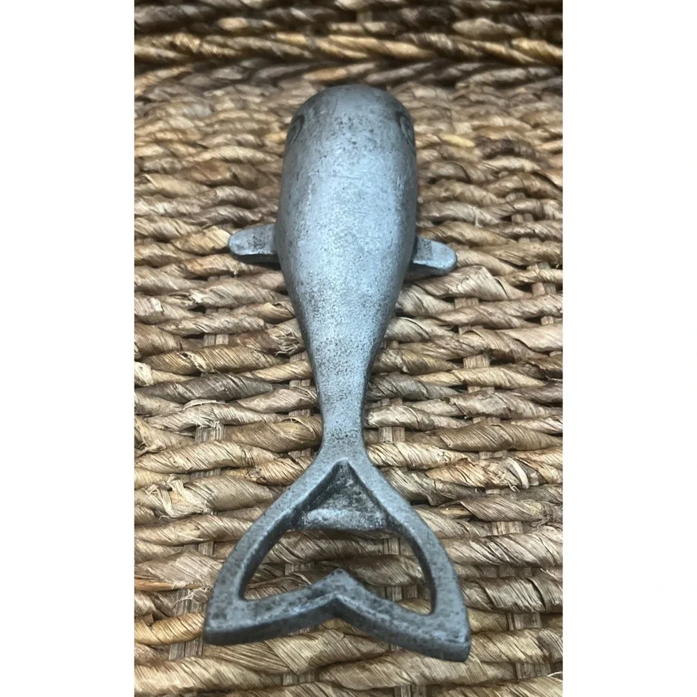 Tommy Bahama Cast Iron Whale Bottle Opener Beer Soda Drink Barware Heavy Duty!‎